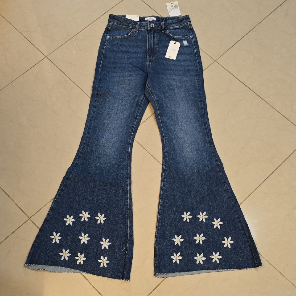Blue Flared Women Jeans with Floral Embroidery